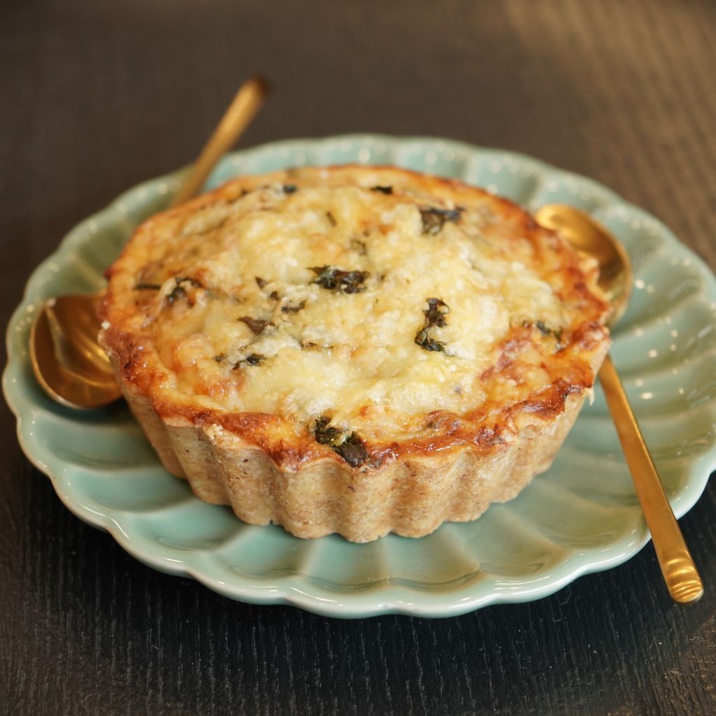 Chicken & herbs quiche