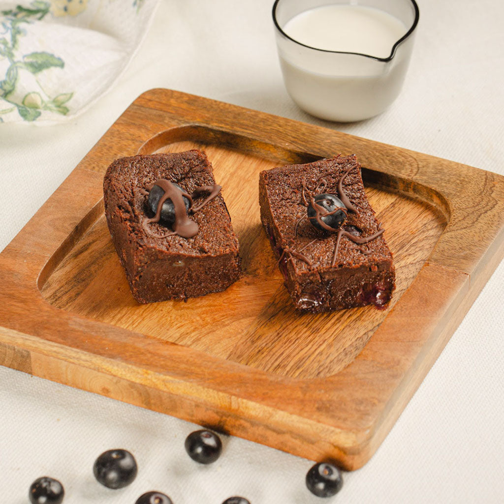Intense dark chocolate & berry brownies