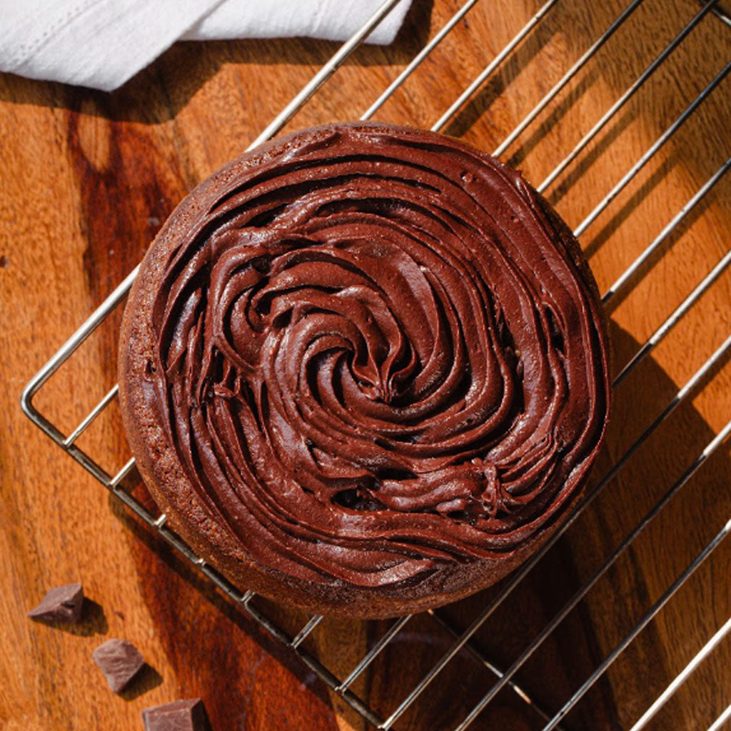 Almond cake with chocolate chunks