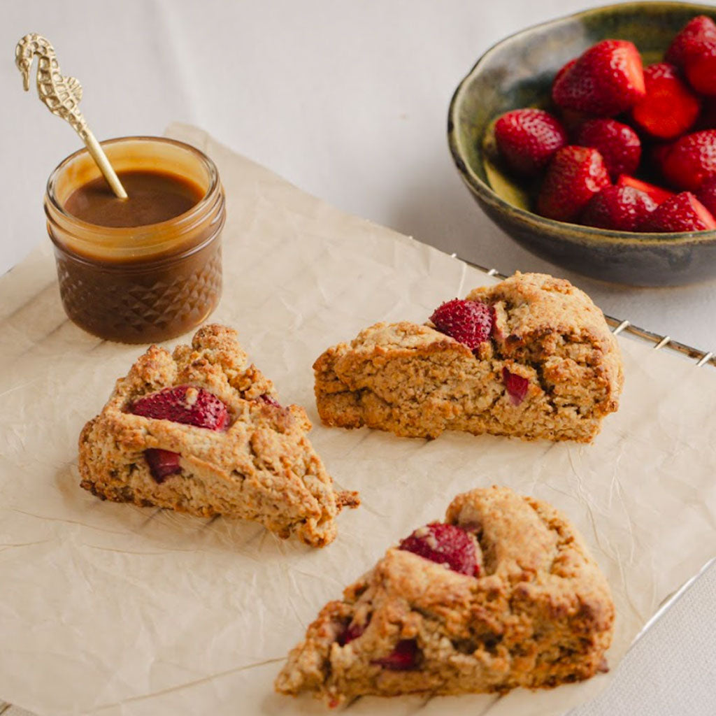 Berry scones with toffee sauce