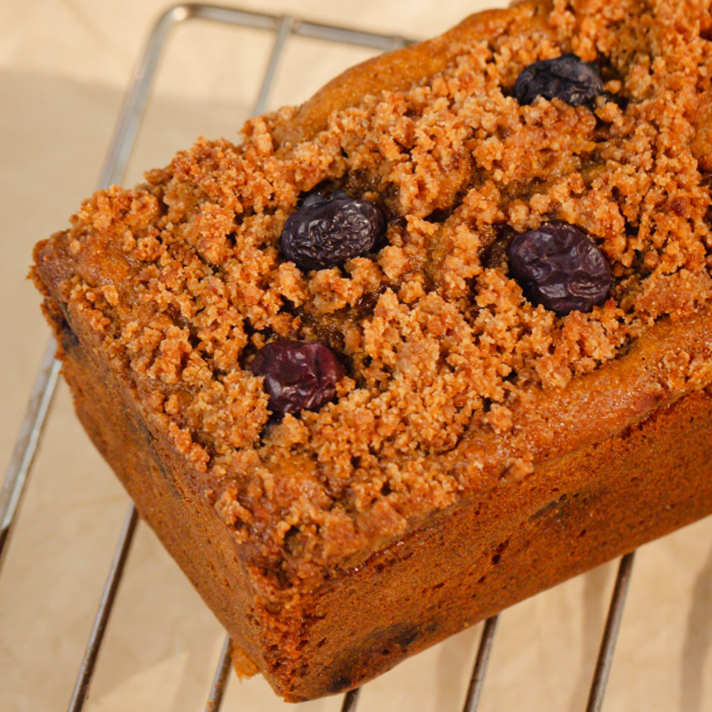 Blueberry crumble loaf & muffin
